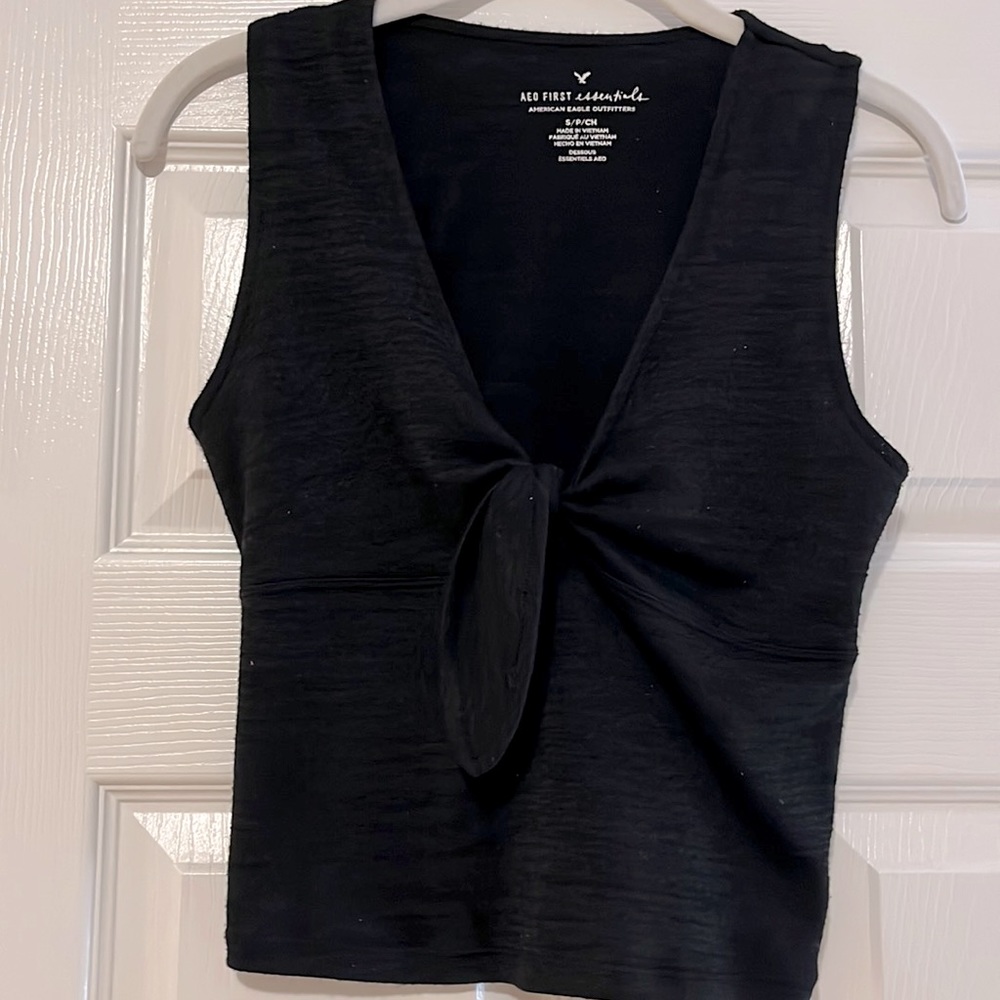 American Eagle Knotted Crop Top